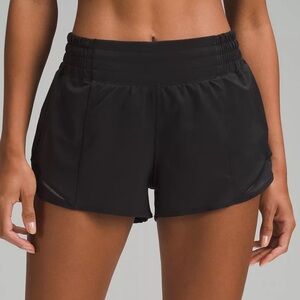 Lululemon Size 6 Hotty Hot High-Rise Short 2.5” - Black
